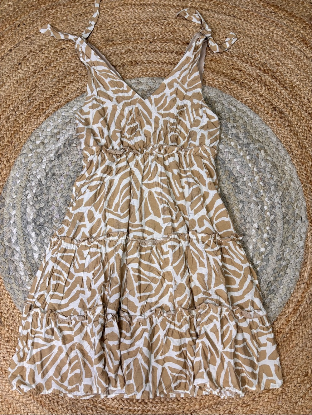 Gilli Cream & Tan Tie-Shoulder Tiered Sundress